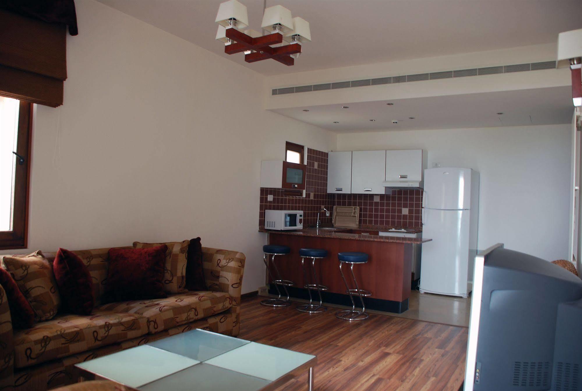 City Suite Алайх Экстерьер фото